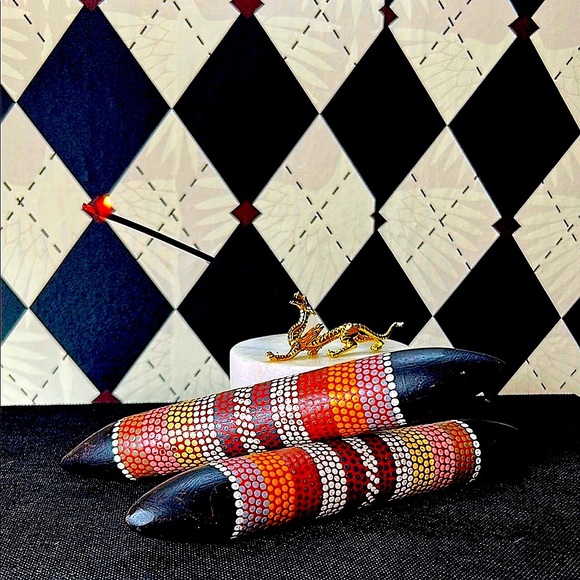 Handcrafted Aboriginal Clapping Sticks – Authentic & Beautifully Made - Picture 9 of 12